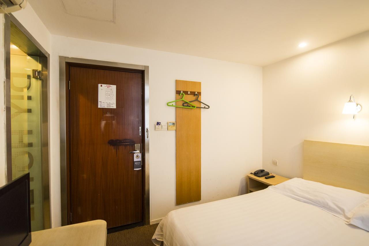 Motel Shanghai Sinan Road Buitenkant foto